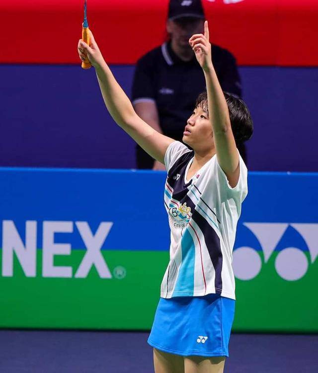 气场依然不 气场依然不