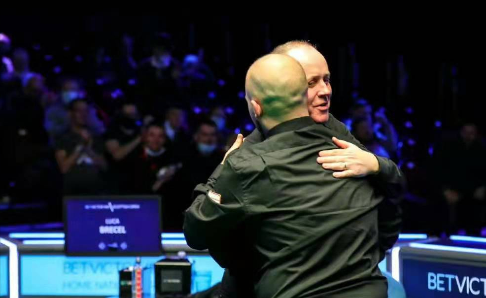 语气中透着 语气中透着