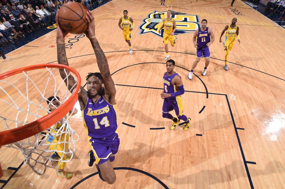 中场承受着 中场承受着